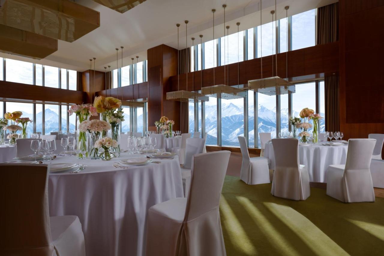 The Ritz-Carlton, Almaty Hotell Exteriör bild