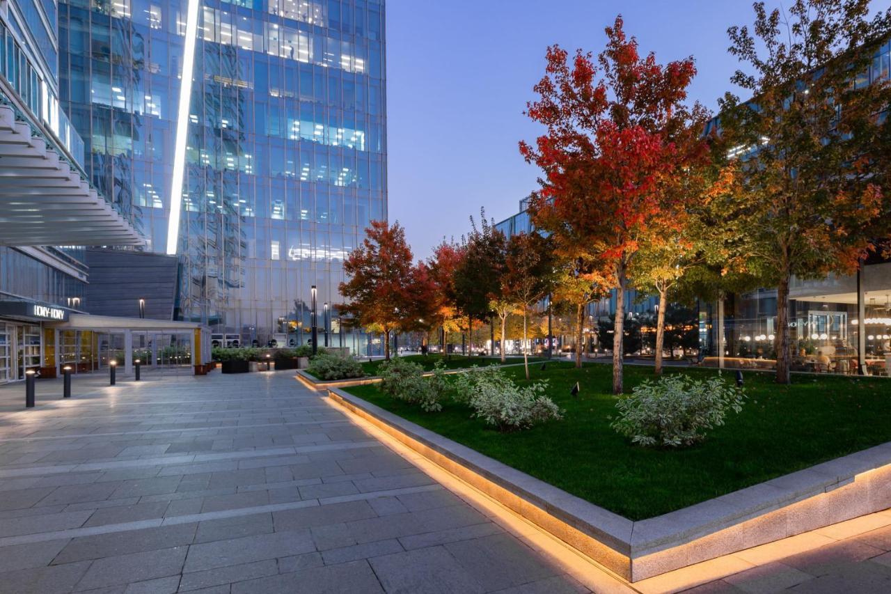The Ritz-Carlton, Almaty Hotell Exteriör bild