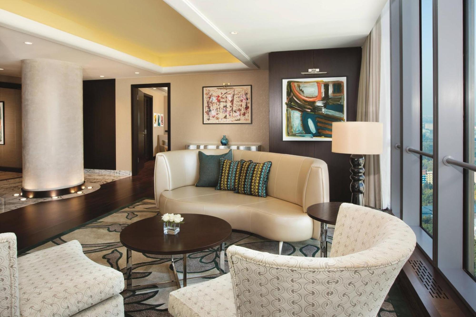 The Ritz-Carlton, Almaty Hotell Exteriör bild