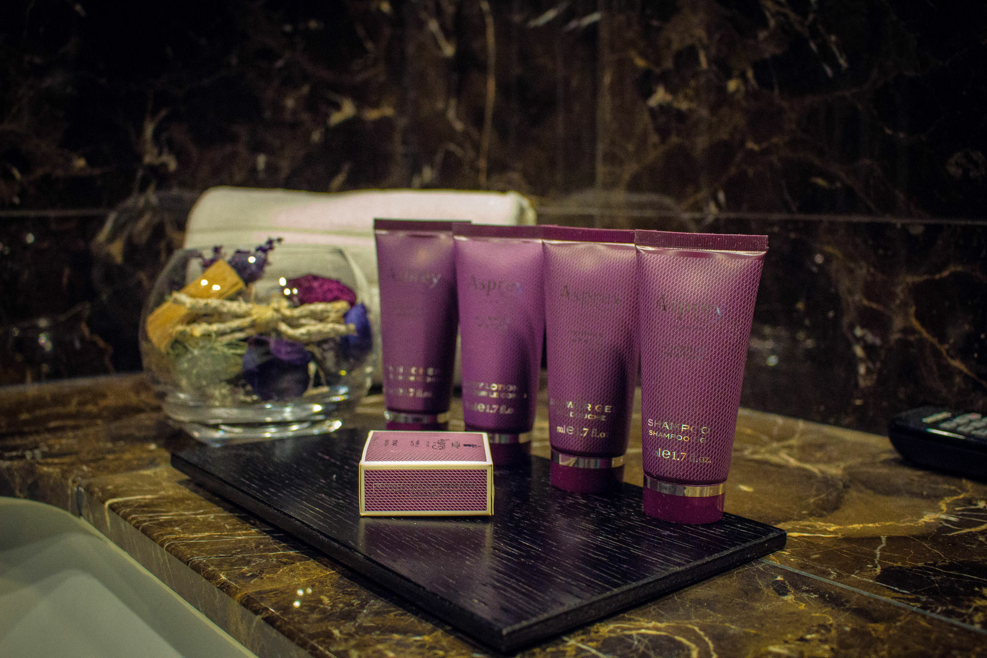 The Ritz-Carlton, Almaty Hotell Exteriör bild